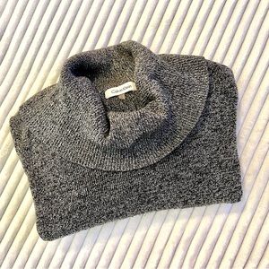 Calvin Klein
Women's Gifting Cowl Pullover Sweater L